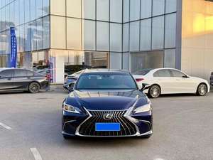 Lexus ES <span class=keywords><strong>2022</strong></span> 200 Excellence Edition berline d'occasion pas cher - Product Image 3