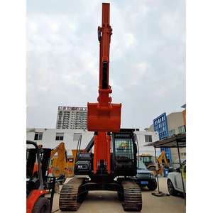 Excavadora de Orugas Hitachi ZX200 Usada Original de Alta Calidad (2023) Ideal para Proyectos de Construcción - Product Image 4