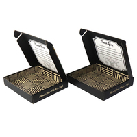 Boîte d'emballage postale en carton ondulé personnalisée pour les soins de la peau, impression de logo avec revêtement UV, laminage mat, bande adhésive de fermeture
