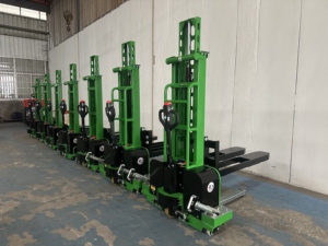 รถยกไฟฟ้าแบบพกพา WELIFTRICH 48V 1 ตัน ยกขึ้นเองได้ พร้อมแบตเตอรี่ลิเธียม-ไอออน และยางโพลียูรีเทน - Product Image 5