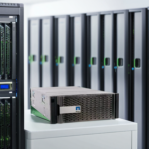 Netapp Aff A700 Nvme All-flash Storage System Aff700 Aff800 Aff900 Nas Server Netapp Aff700 Available Fas8200 <b>Controller</b> - Product Image 5