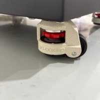 Boîtes et supports de batterie VOLOND V2 LiFePO4 48V 15kWh avec BMS, conception empilable, mouvement libre, support inférieur à poulie, construction métallique