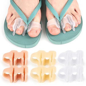 Sandales et tongs à séparateur d'orteils, avec clip pour orteil en extérieur et orteils superposés, en SEBS, pour soins des pieds - Product Image 1