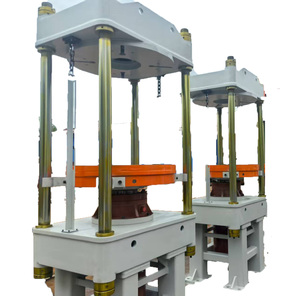 Presse de <span class=keywords><strong>vulcanisation</strong></span> à clapet 160T / Machine hydraulique de cuisson du caoutchouc pour la production de bandes de jante de <span class=keywords><strong>pneu</strong></span> - Contrôle PLC, Dispositif de poussée-tirage automatique - Product Image 1