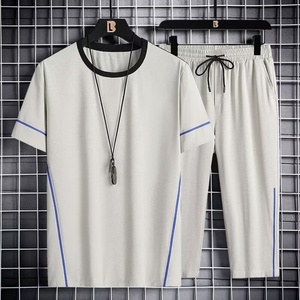 Ensemble de survêtement décontracté pour homme en soie glacée, respirant, à manches courtes et pantalon, couleur unie, grande taille, idéal pour l'été - Product Image 3