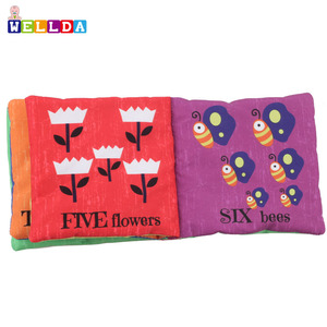 Livre en tissu éducatif pour bébé, doux, coloré et interactif, pour compter les objets avec plaisir - Product Image 2