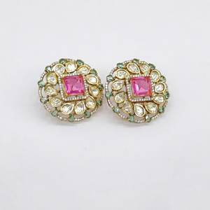 ต่างหูแบบติดหู 12578Kundan ชุบทอง ประดับด้วยหินสีชมพูทรงสี่เหลี่ยม ตกแต่งด้วยลายดอกไม้ เหมาะสำหรับงานแต่งงานและงานปาร์ตี้สำหรับผู้หญิง - Product Image 1