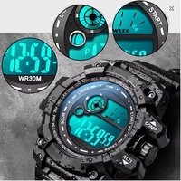Montre Digitale Militaire pour Homme, Montre de Sport d'Extérieur Étanche Lumineuse avec Chronographe, Montre-Bracelet Électronique pour Étudiant