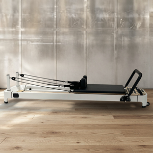 เครื่องออกกำลังกาย Core Machine Series 2.0 Collab สีขาว รุ่นอะลูมิเนียม Reformer DCA พร้อมเบาะรองนั่งกว้างพิเศษ โฟมความหนาแน่นสูงเพื่อประสิทธิภาพสูงสุด - Product Image 2