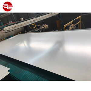 Bobina de Acero Galvanizado Prepintado con Recubrimiento de <span class=keywords><strong>Color</strong></span> <span class=keywords><strong>RAL</strong></span> Personalizado de 0.15-1.5 mm PPGI para Revestimiento de Techos - Product Image 4