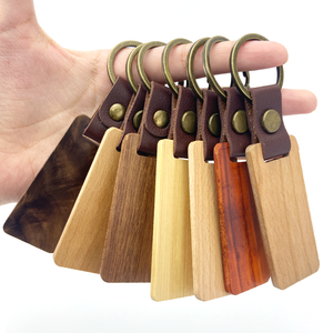 Chaveiro de Madeira Ecológico e Durável Gravável - Presente Promocional DIY - Product Image 1