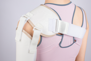 Hombrera <span class=keywords><strong>Rotator</strong></span> <span class=keywords><strong>Cuff</strong></span> Support Brace y Arm Sling para aliviar el dolor Prevención de tensiones y dislocación - Product Image 4