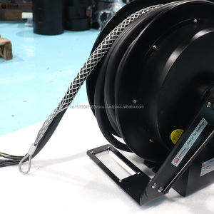 Enrouleur de câble métallique robuste et réglable à enroulement automatique avec cordon d'alimentation de 15 m, type d'extrémité C15, puissance nominale 16A - Product Image 4