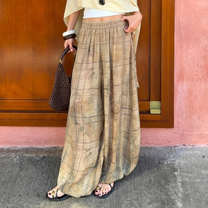 Pantalon décontracté d'été léger et respirant à taille élastique, coupe ample et décontractée, motif à carreaux, style streetwear pour femme - Product Image 4