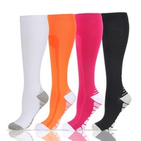 Chaussettes de compression athlétiques Compports en stock 20-30 mmHg pour le soutien de la circulation, chaussettes de compression pour infirmières, chaussettes de course, chaussettes montantes pour le sport