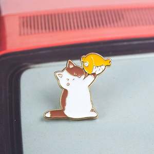 หมุดเคลือบแข็งลายการ์ตูนอนิเมะกลิตเตอร์ชุบทองเข็มกลัดเคลือบแบบนุ่มไม่มีตราโลหะขั้นต่ำ - Product Image 2