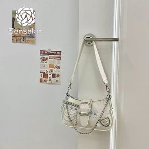 Borsa a Tracolla da Donna WEEKS ZP8280 Stile Y2K con Chiusura a Cerniera, Impermeabile, a Mezzaluna, Portatile per Telefono e Uso Sottobraccio - Product Image 2