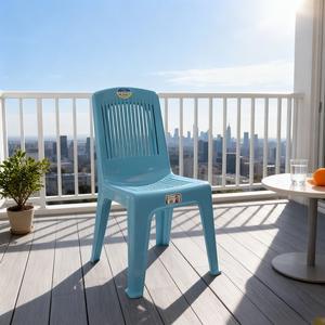 كرسي محمول قابل للتكديس من البولي إيثيلين عالي الكثافة - تصميم خفيف الوزن وقابل للطي للتخييم والفعاليات الخارجية - Product Image 1