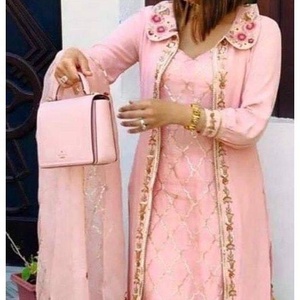 2024 Robe pantalon Kurta élégante avec veste Robe de fête décontractée avec appliques pour les mariages et les fêtes - Product Image 1