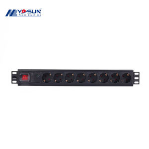 Diseño gratuito 1.5U Black Server Racks Rack Alemania <span class=keywords><strong>8</strong></span> Outlets Rack Unidad de distribución de energía PDU con muestra dentro de 7 días - Product Image 1
