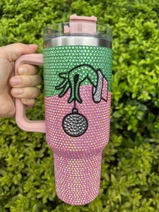 28 Colores, Regalos de Navidad, Vasos Grinches de Acero Inoxidable de 40 oz, Rojos, con Pedrería Brillante, <span class=keywords><strong>Tazas</strong></span> Grinches con Asa - Product Image 4