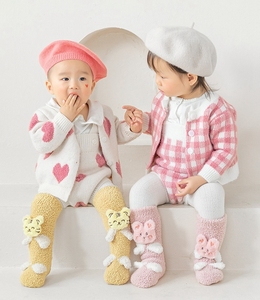 2024 nouveau produit corail <span class=keywords><strong>polaire</strong></span> équipage chaussettes enfants moelleux garçons chaud <span class=keywords><strong>polaire</strong></span> chaussettes enfant en bas âge doux en peluche chaussettes - Product Image 1