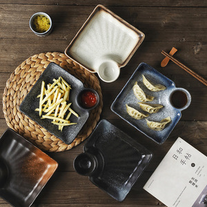 Assiette carrée en céramique Japandi pour raviolis, plat à vinaigre divisé pour restaurant, assiettes à <span class=keywords><strong>sushi</strong></span> rétro en porcelaine noire avec support à sauce - Product Image 6