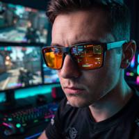 Gafas de Sol con Bloqueo de Luz Azul para Deportes Electrónicos, 99% Anti-Fatiga Ocular, Gafas Rectangulares para Juegos y Computadora, Venta al Por Mayor, Personalizables