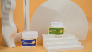 La Mejor Crema Facial Vegana Antienvejecimiento con Centella Asiática para Piel Seca con Beneficios de Piel Radiante y Blanqueamiento - Product Image 6