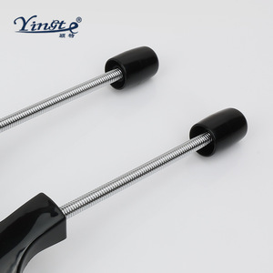 Ensanchadores de zapatos ajustables de plástico Yinste para dar forma y expandir los zapatos con función de tamaño personalizable - Product Image 2