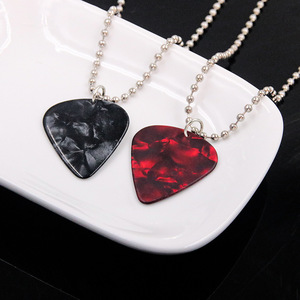 Collar con Púa de <span class=keywords><strong>Guitarra</strong></span>, Colgante de Corazón con Rubí, Cadena para Clavícula Estilo <span class=keywords><strong>Eddie</strong></span> Munson, Gargantilla Punk de Stranger Things, Joyería de Cosplay, Regalos - Product Image 6