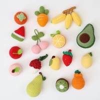 Porte-clés décapsuleur en peluche crochetée en forme de fruits : Raisin, Orange, Cerise, Avocat, Citron, Pêche, Pastèque, Fraise, Amigurumi