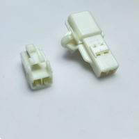7283-1020/7282-8823 Boîtier de connecteur automobile original 2 broches pour haut-parleur de milieu de gamme et buzzer