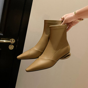 รองเท้าบูทหุ้มข้อกลางน่องหนังวัวแท้คุณภาพดี สีพื้น สไตล์เรโทร ตกแต่งด้วยเข็มขัด กันลื่น กันน้ำ สวมใส่สบาย ส้นหนา 1 นิ้ว ขายดีที่สุด - Product Image 2