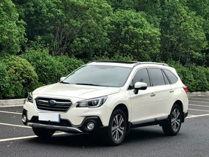 Excellent rapport qualité-prix, Subaru <span class=keywords><strong>Outback</strong></span> 2.5i Sport <span class=keywords><strong>2018</strong></span> d'occasion, navigation, transmission intégrale, équipée de navigation, Carfax propre - Product Image 1