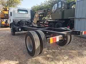 Véhicule transporté par camion léger Isuzu 100p à double cabine et clôture en bon état d'occasion à vendre