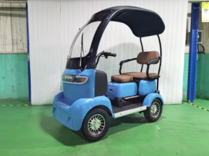 Carrito de Golf y Scooter de 3-4 Plazas, Diseño Novo 2025, Batería de 48V, Vehículo Turístico para Clubes, Alcance de 30-50 km, Velocidad de 30-50 km/h - Product Image 2