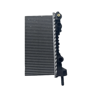 冷却ラジエータータンクAlfa Romeo Giulietta Stelvio用最新ベストセラーアップグレードアルミニウムOE 50540154効率的な熱放散 - Product Image 4