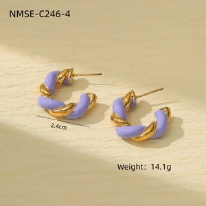 Pendientes de aro de <span class=keywords><strong>c</strong></span>írculo grueso con gota de aceite de esmalte colorido, pendientes de acero inoxidable en forma de <span class=keywords><strong>C</strong></span> torcida, joyerí<span class=keywords><strong>a</strong></span> de <span class=keywords><strong>moda</strong></span> para mujer - Product Image 3