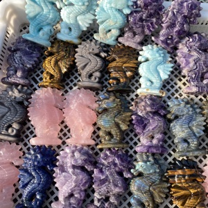 Vente en gros de cristaux de haute qualité, hippocampe en cristal de 10 cm, artisanat sculpté à la main, améthyste de rêve, quartz, labradorite, décoration d'intérieur, cadeaux en cristal - Product Image 2