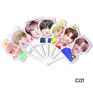 Abanico Plegable de PVC de los Ídolos de Kpop Jhope y <span class=keywords><strong>Jimin</strong></span>, Diseño de Dibujos Animados, Bonito Abanico de Plástico Plegable, Artículos de Verano, Regalo para Fans de Jin, V, RM, <span class=keywords><strong>Jimin</strong></span> y Suga - Product Image 1