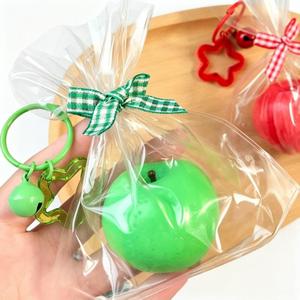 ของเล่นบีบมะม่วงแอปเปิ้ลมาลโทสคริสต์มาส พวงกุญแจผลไม้แห่งสันติภาพ ของเล่นบีบคลายเครียด - Product Image 3