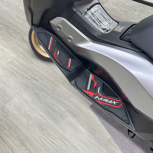 Convient à Yamaha NMAX 155 Turbo V3 Motocyclette Caoutchouc Anti-Slip Foot Pedal Replacement <span class=keywords><strong>Accessories</strong></span> Motocicleta <span class=keywords><strong>Body</strong></span> <span class=keywords><strong>Parts</strong></span> - Product Image 3