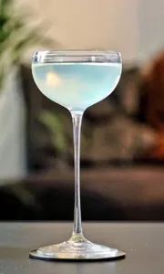 Goblet ค็อกเทลถ้วยบาร์มาร์ตินิญาผสมแก้วคริสตัลสร้างสรรค์ถ้วยแชมเปญ