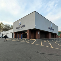 Structure en acier pour terrain de pickleball intérieur avec revêtement fluorocarboné certifié EN1090, durée de vie de 50 ans