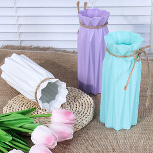 Creatieve PP Plastic Ronde Bloempot Boerderijstijl Nieuwigheid Kantoor Halloween Anti-val Huisdecoratie Ornamenten - Product Image 3