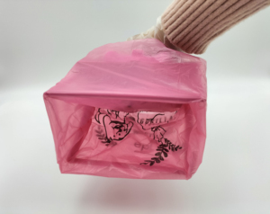 Pelle à crottes rose portable pour chiens de promenade Distributeur de sacs à déchets pour chiens en plastique écologique - Product Image 6