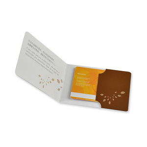 Sobre Pequeño de Color Negro con Logotipo Personalizado en Relieve, Sobre para Empaquetar Tarjetas de Visita - Product Image 5