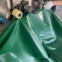 Tissu imperméable enduit de PVC 530GSM, robuste, vert, pour utilisation automobile, anti-âge, taille et couleur personnalisables