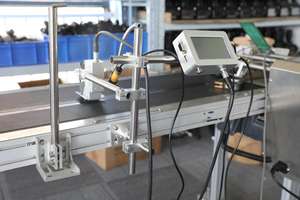 Bouteille de liquide à 2 têtes, parfum, <span class=keywords><strong>eau</strong></span>, jus, huile essentielle, pompe à contrôle numérique électrique, machine de remplissage de liquide. - Product Image 5